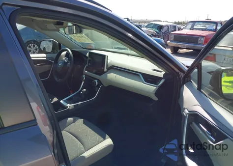 2019 Toyota Rav4 Xle from USA, damaged, VIN JTMP1RFVXKJ024242